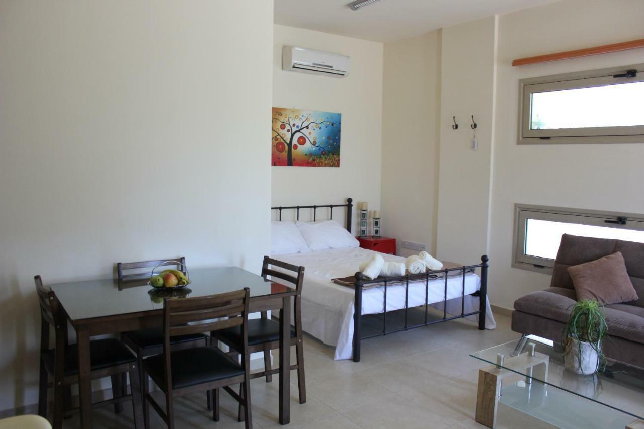 Kerynia Apartments Paphos Exteriér fotografie
